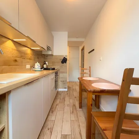 Jednosci Narodowej Urban By Bookinghost Apartman
