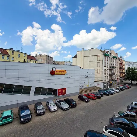 Jednosci Narodowej Urban By Bookinghost