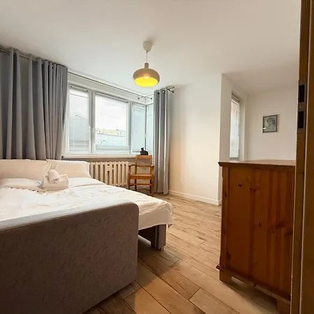 Jednosci Narodowej Urban By Bookinghost Apartman
